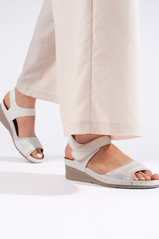 valget värvi kingad