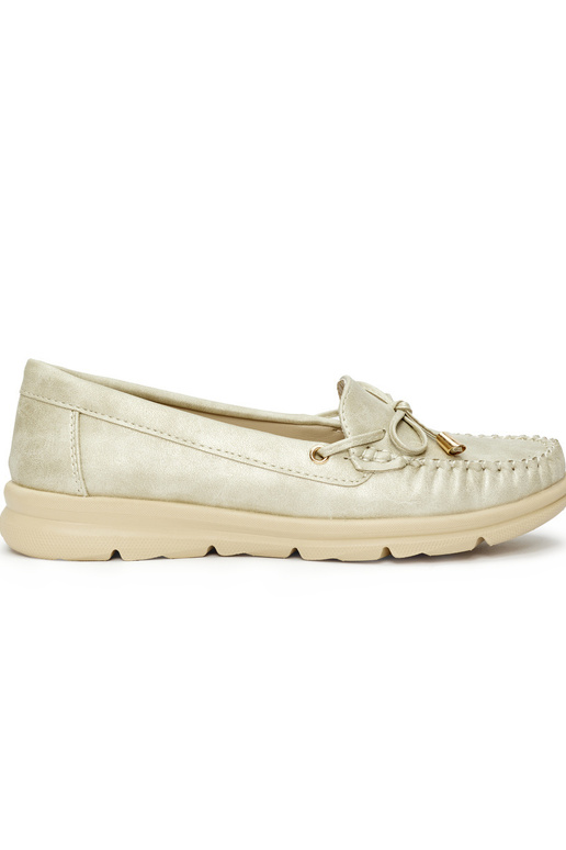 Kuldset värvi mugav mokassiinid... Kuldset värvi mugav mokassiinid...