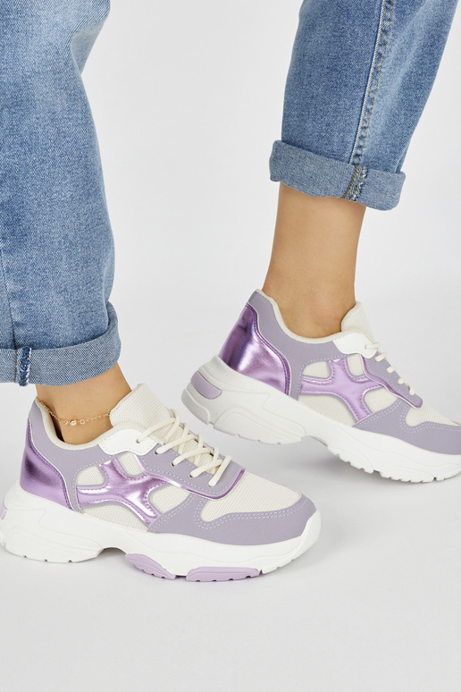 Moekad vabaajajalatsid lillat värvi Moekad vabaajajalatsid lillat värvi