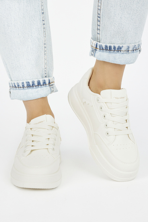 beeži värvi Tossud mudeli kingad beeži värvi Tossud mudeli kingad