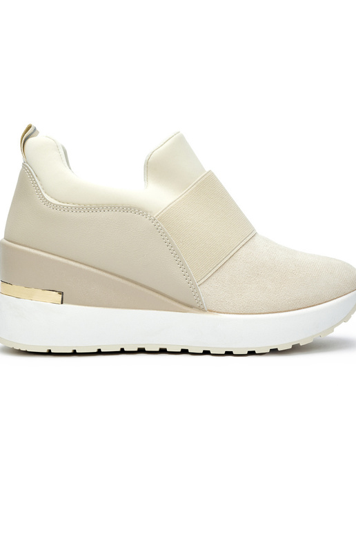 Elevandiluu värvi Tossud mudeli... Elevandiluu värvi Tossud mudeli...