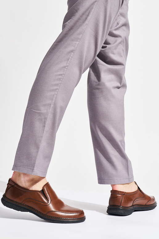 meestele pruunid värvi kingad libisemine