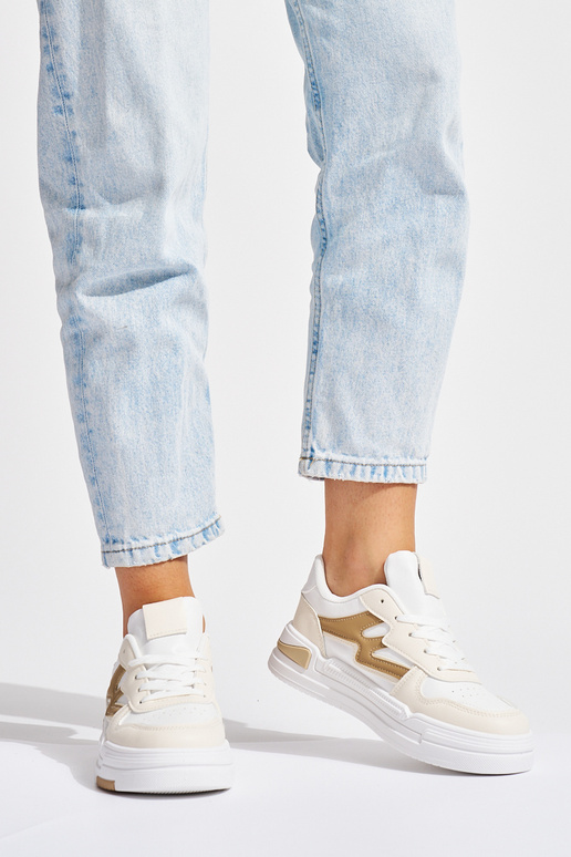 Valget-beeži värvi Pealiste kingad...