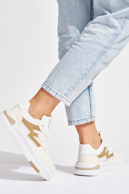 Valget-beeži värvi Pealiste kingad...