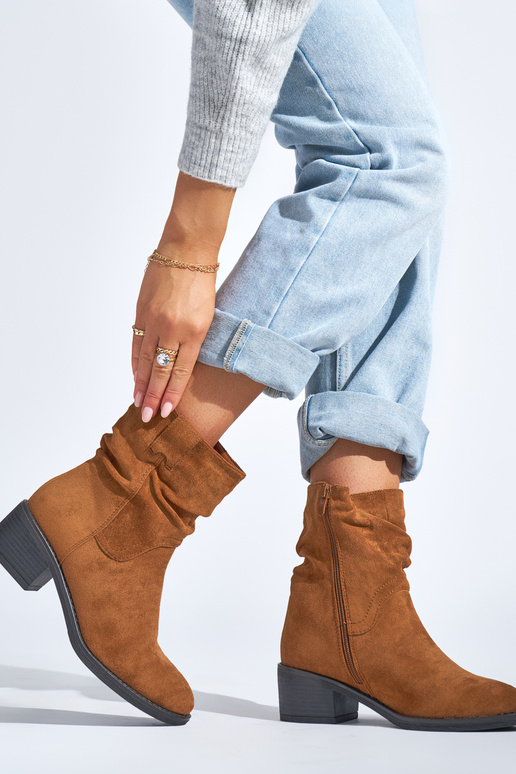 pruunid värvi naiste saapad