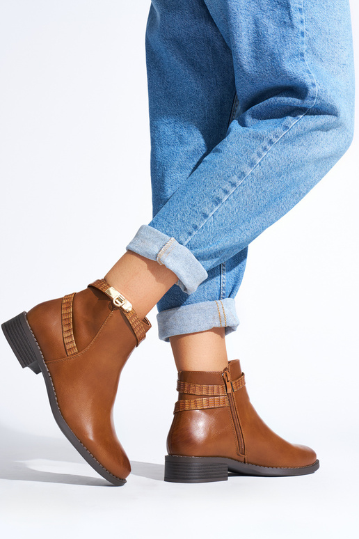 pruunid värvi naiste saapad madalal... pruunid värvi naiste saapad madalal...