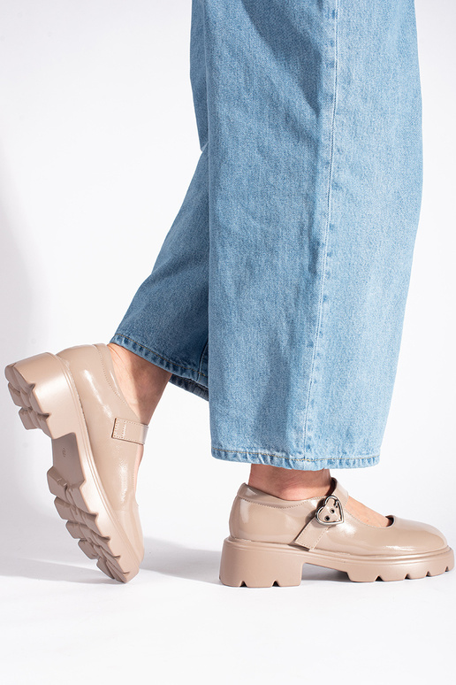 Laque beeži värvi mokasiinid paksul...