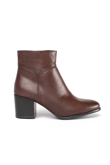 pruunid värvi poolsaapad...