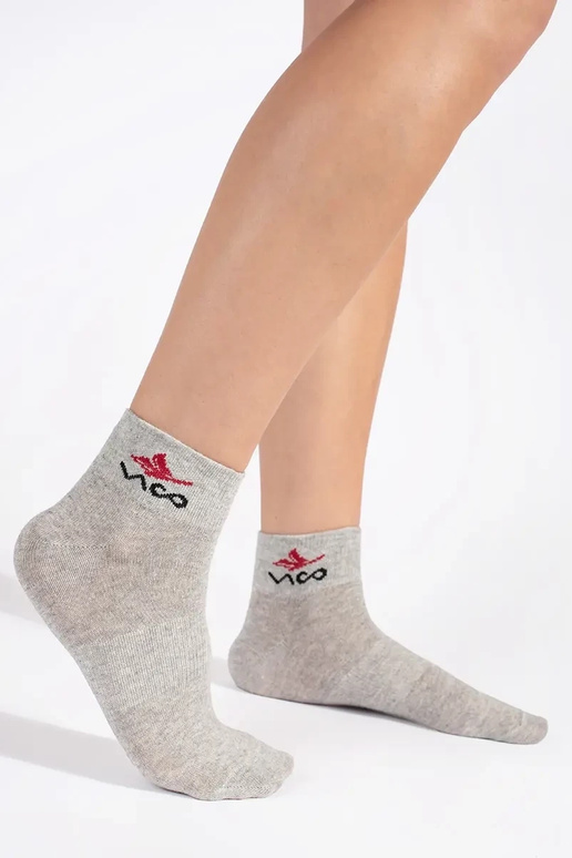 Halli värvi naiste omad skarpetki...