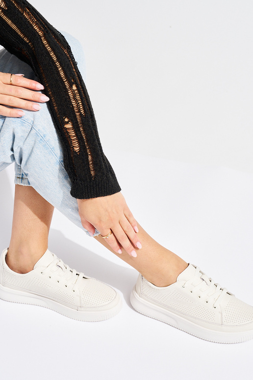 Pealhk ažuurne kingad valge värv... Pealhk ažuurne kingad valge värv...