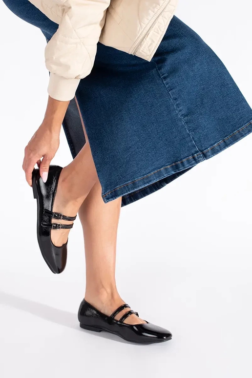 msuud lakitud baleriinad koos lukuga