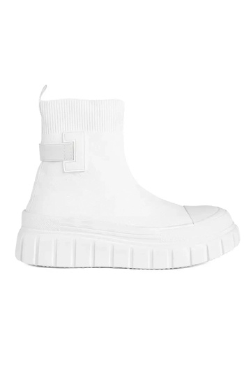 valget värvi kõrge kingad...