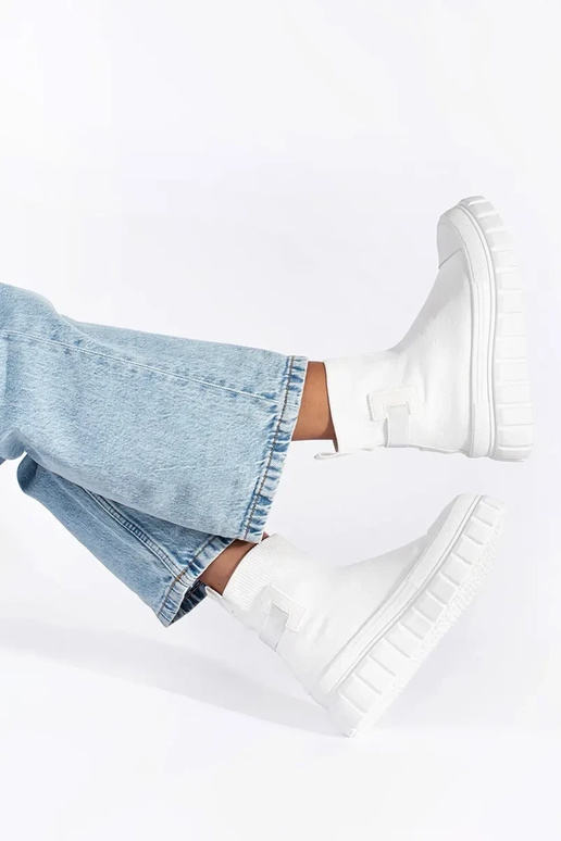 valget värvi kõrge kingad platvormiga