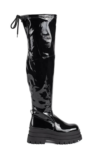 msuud lakitud musketärid...