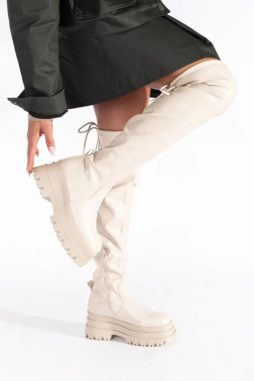 elevandiluu värvi musketärid platvormiga