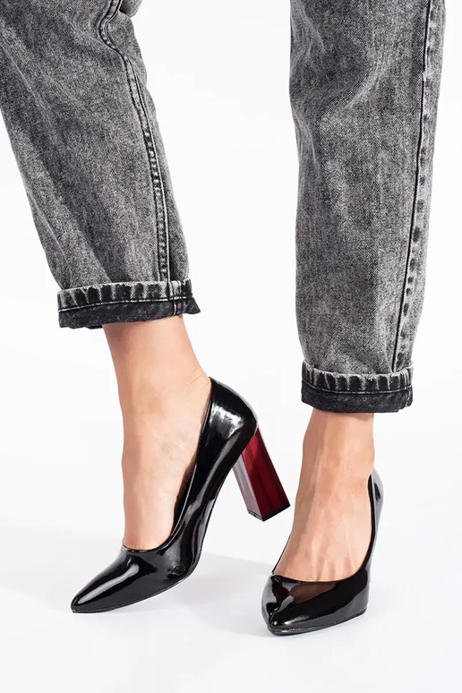 Elegantsed lakitud Msuud poolsaapad...