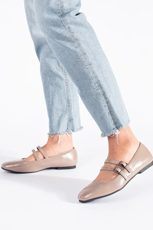 beeži värvi lakitud baleriinad koos...