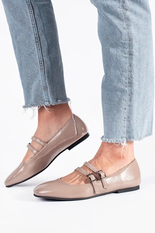 beeži värvi lakitud baleriinad koos...