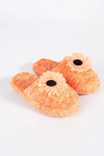 Dekoratiivsete lilledega... 2