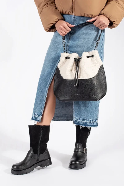 Must elegantne karvkattega käekott Must elegantne karvkattega käekott