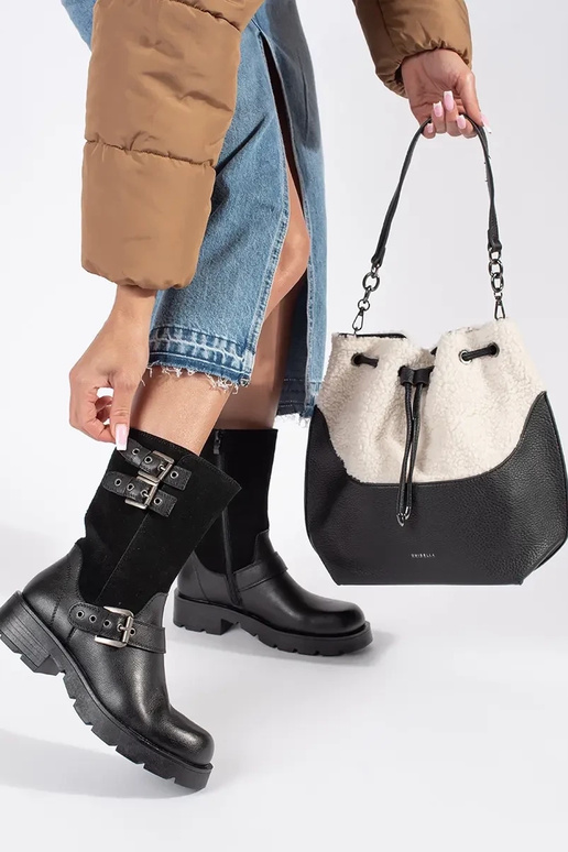 Must elegantne karvkattega käekott Must elegantne karvkattega käekott