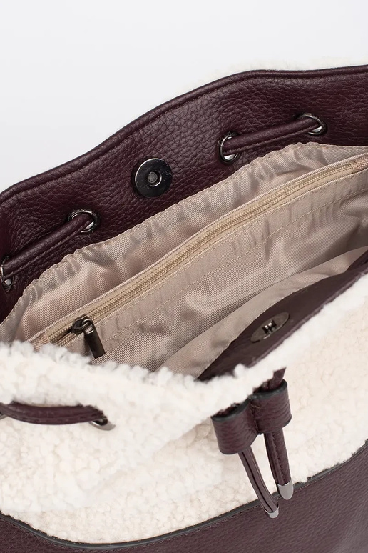 Tumepruun elegantne karvkattega käekott Tumepruun elegantne karvkattega käekott