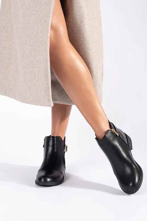 Mustad Kuldsete elementidega naiste...