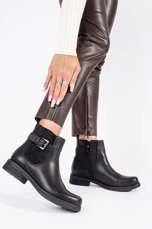 Naiste madala kontsaga mustad... Naiste madala kontsaga mustad...