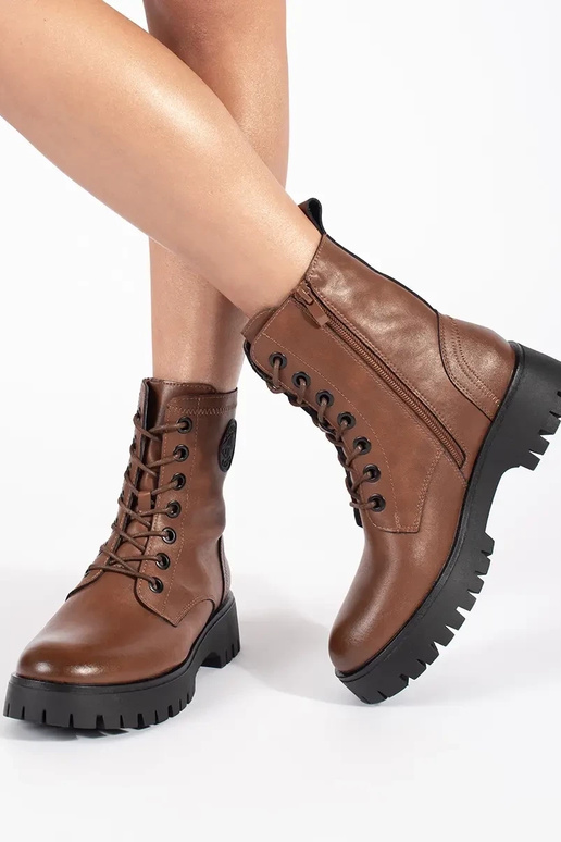 Sergio Leone naiste pruunid nahast... Sergio Leone naiste pruunid nahast...