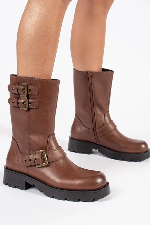 Naiste pruunid nahast kingad...