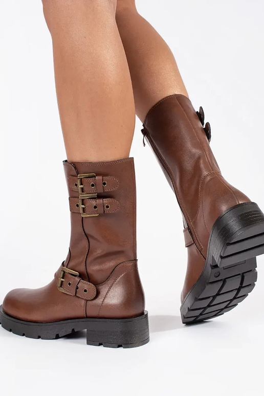 Naiste pruunid nahast kingad...