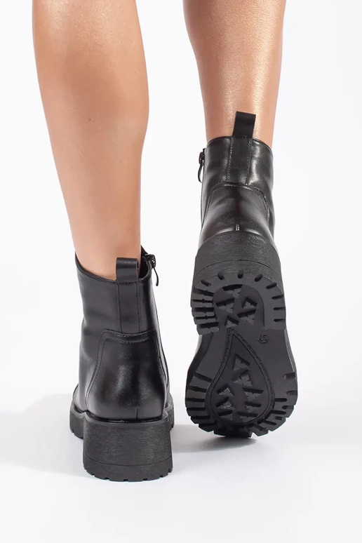 Sergio Leone mustad nahast saapad... Sergio Leone mustad nahast saapad...