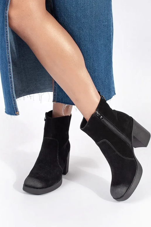 Sergio Leone naiste mustad nahast... Sergio Leone naiste mustad nahast...