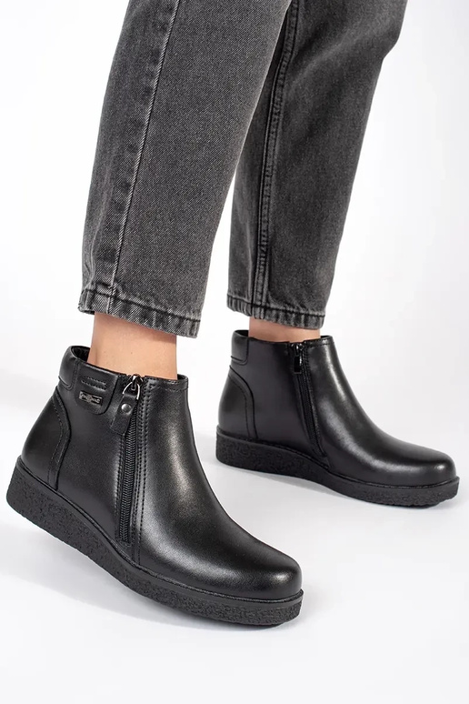 Mustad mugavad nahast kingad Sergio...