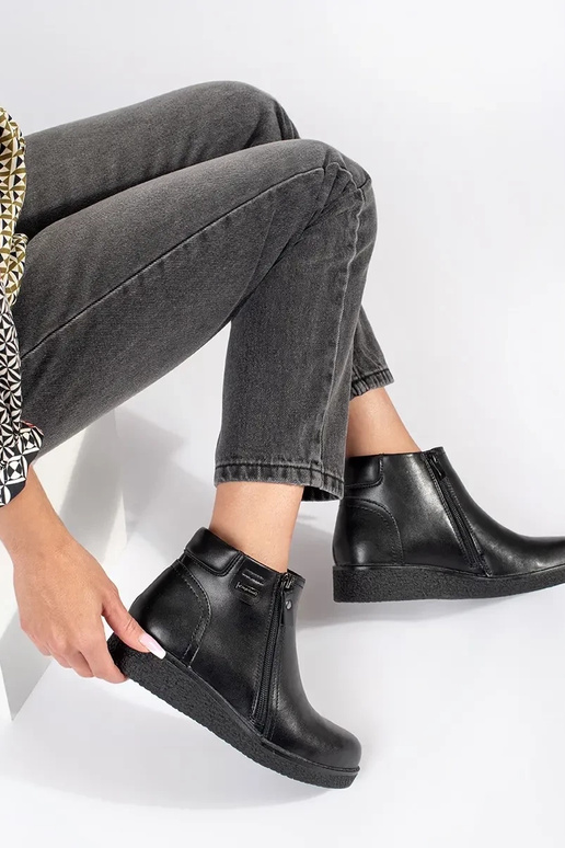 Mustad mugavad nahast kingad Sergio...