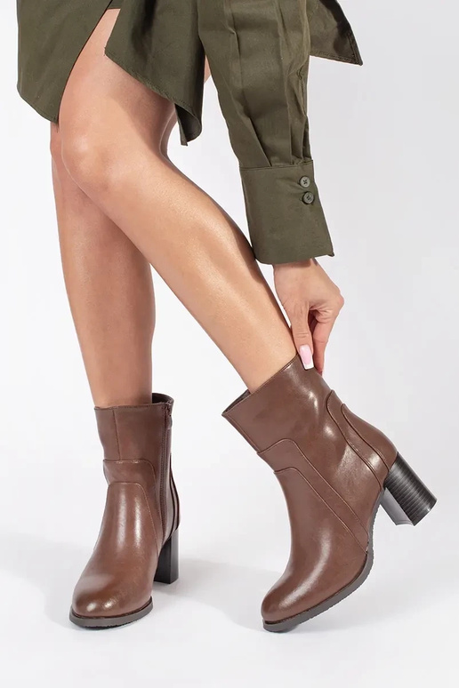 Sergio Leone naiste pruunid nahast...