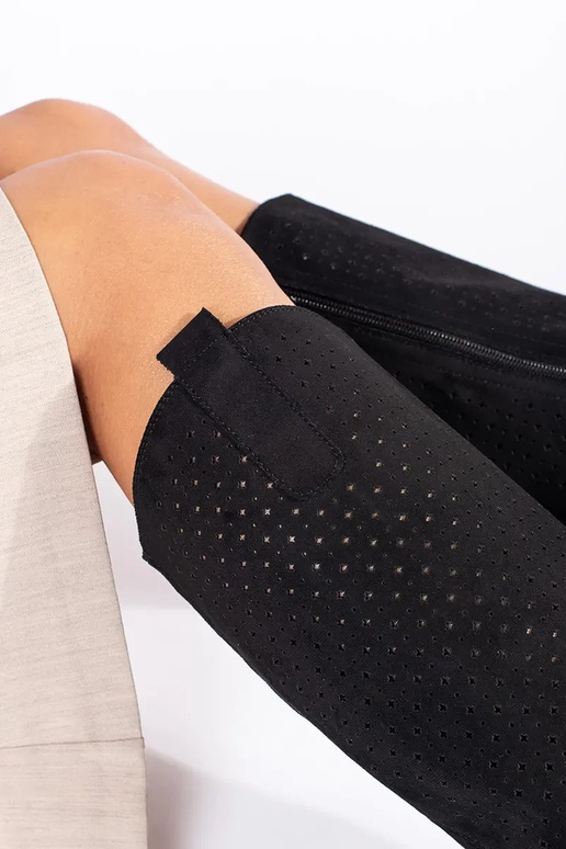 mustad seemisnahast jakisaapad... mustad seemisnahast jakisaapad...