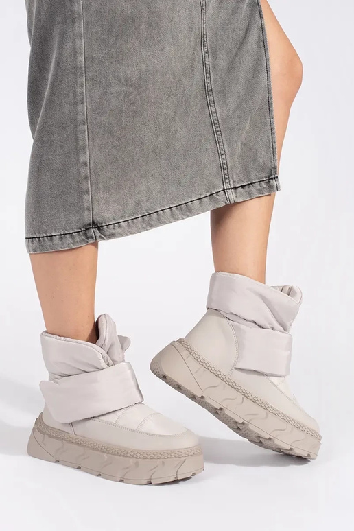 Halli värvi isoleeritud Pealiste... Halli värvi isoleeritud Pealiste...