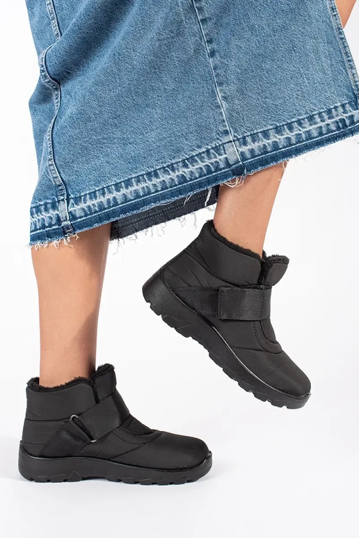 Naiste mugavad mustad lumesaapad