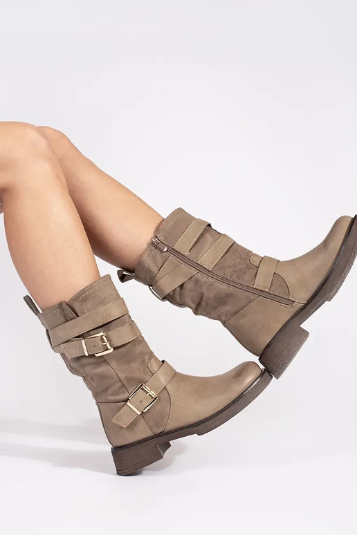 Beežid naiste madala kontsaga kingad...