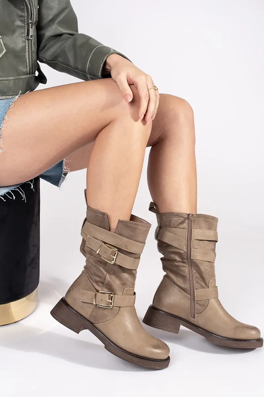 Beežid naiste madala kontsaga kingad...