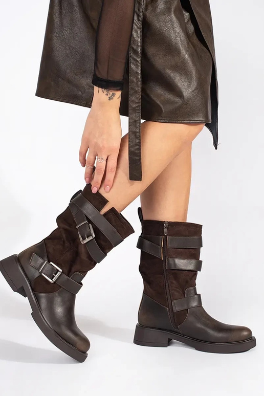 Naiste pruunid madala kontsaga kingad...