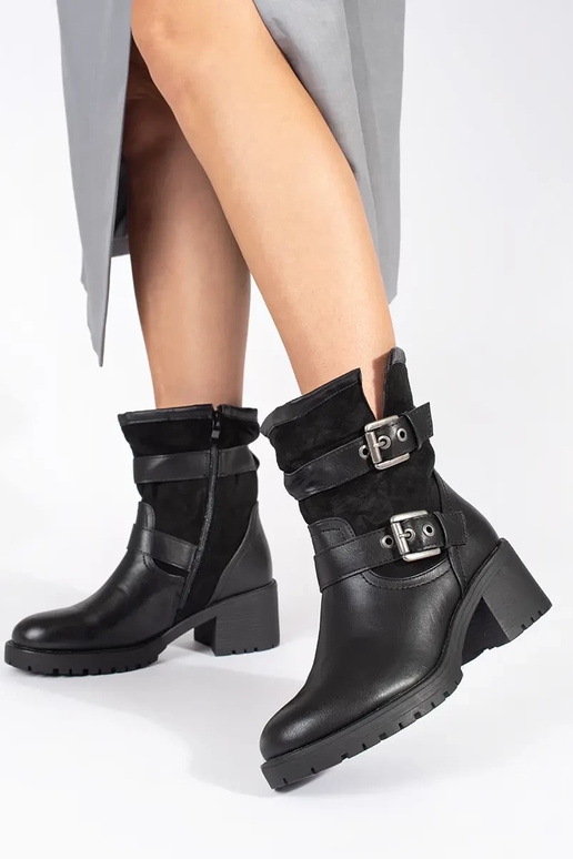 Naiste mustad kingad pandlaga