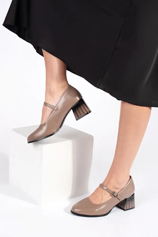 Kõrge kontsaga kingad kõrge kontsaga...