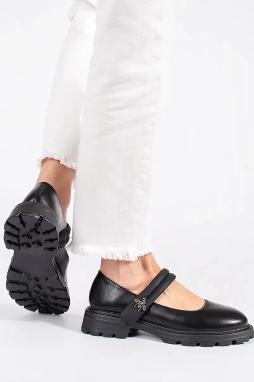 msuud Pealiste saapad tasasel tallal...