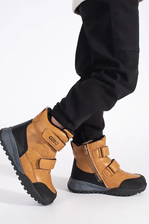 voodriga poisilik trzesisseiki Velcroy