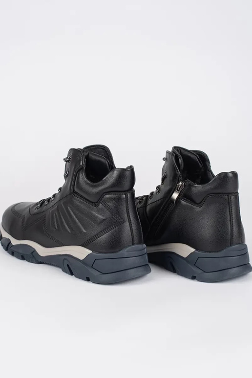 meestele Msuud lumesaapad pitsitud...