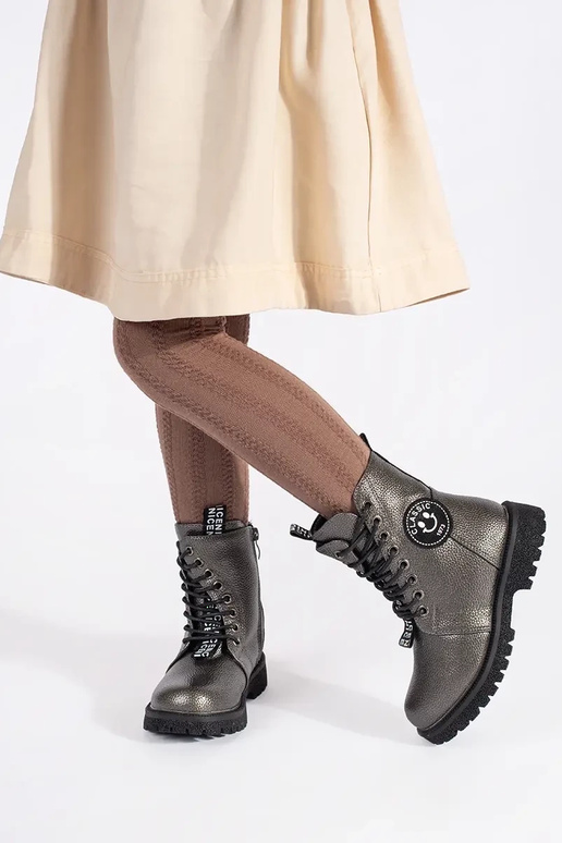 Laste isoleeritud pitsitud lumesaapad...