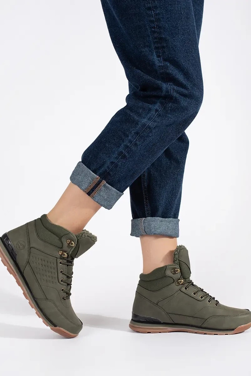 khakivärvi Sellel ontkajalatsid... khakivärvi Sellel ontkajalatsid...