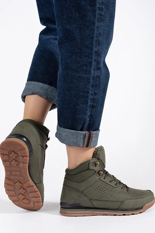 khakivärvi Sellel ontkajalatsid... khakivärvi Sellel ontkajalatsid...